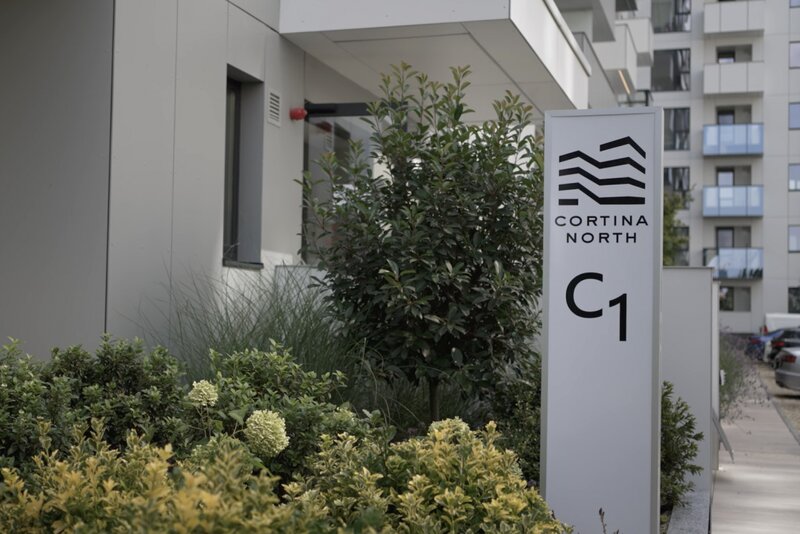 Pipera Cortina North  inchiriere 3 camere boxa  parcare subteranǎ